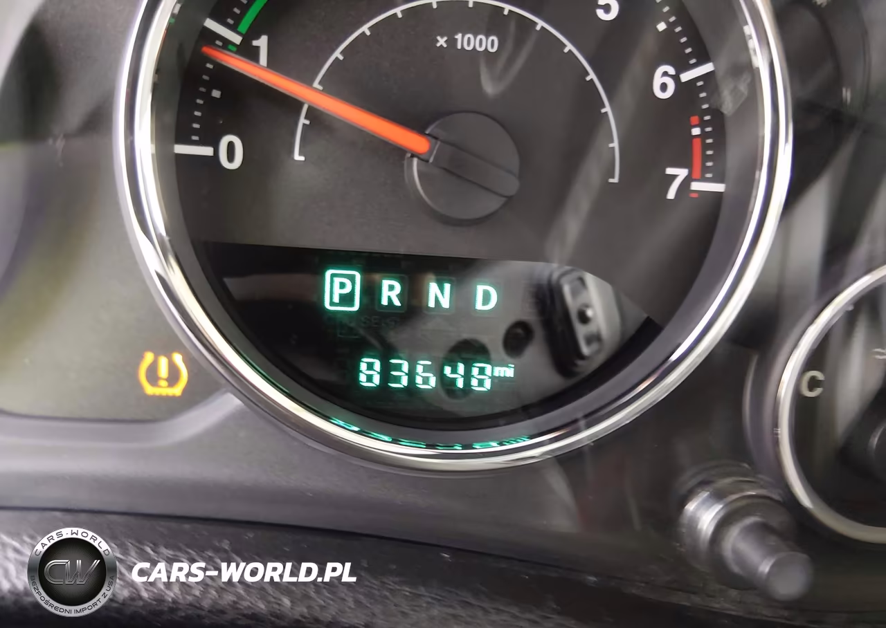 2015 Jeep Wrangler Unlimited Sport VIN:1C4BJWDG9FL676860 - 16