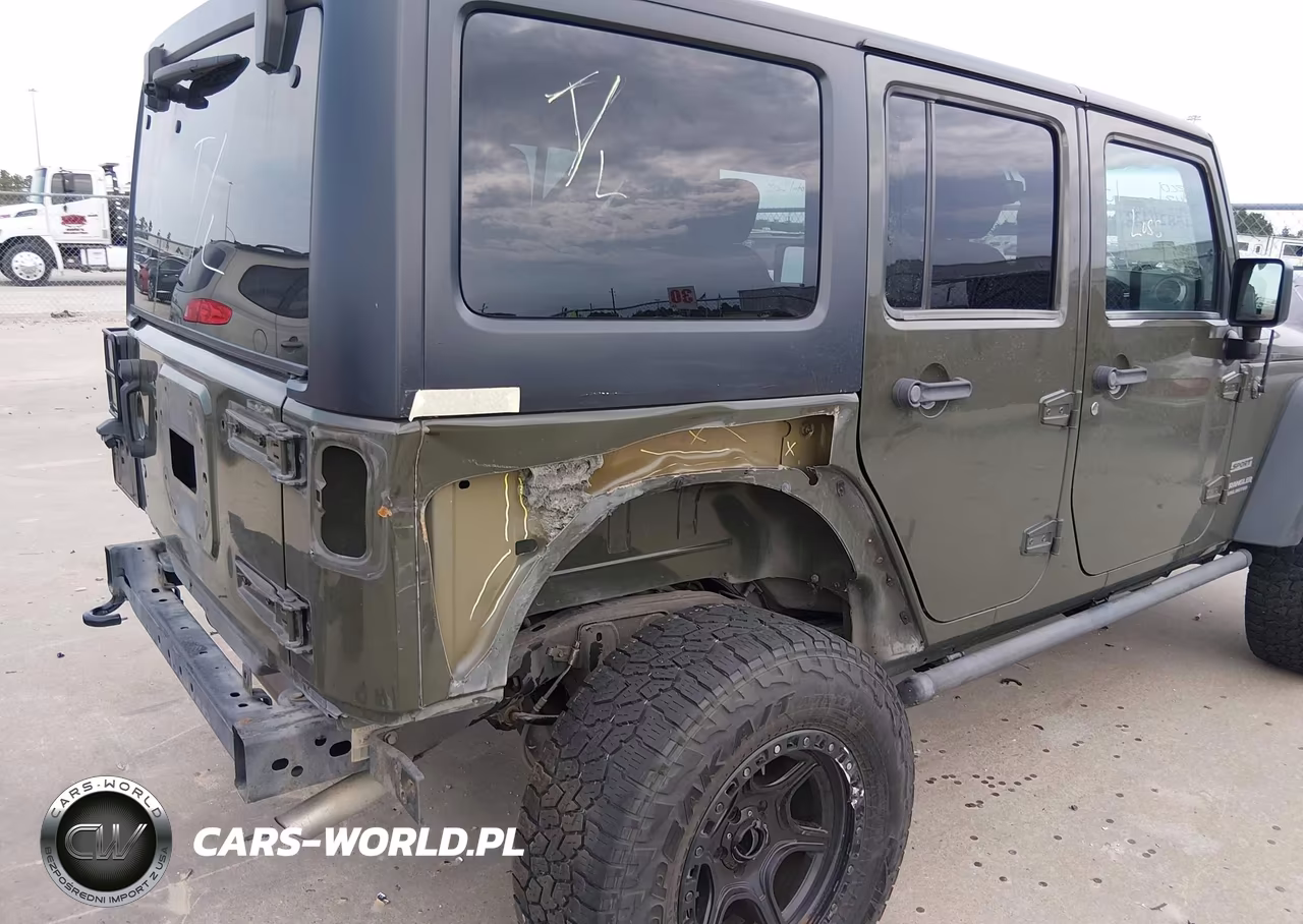 2015 Jeep Wrangler Unlimited Sport VIN:1C4BJWDG9FL676860 - 6