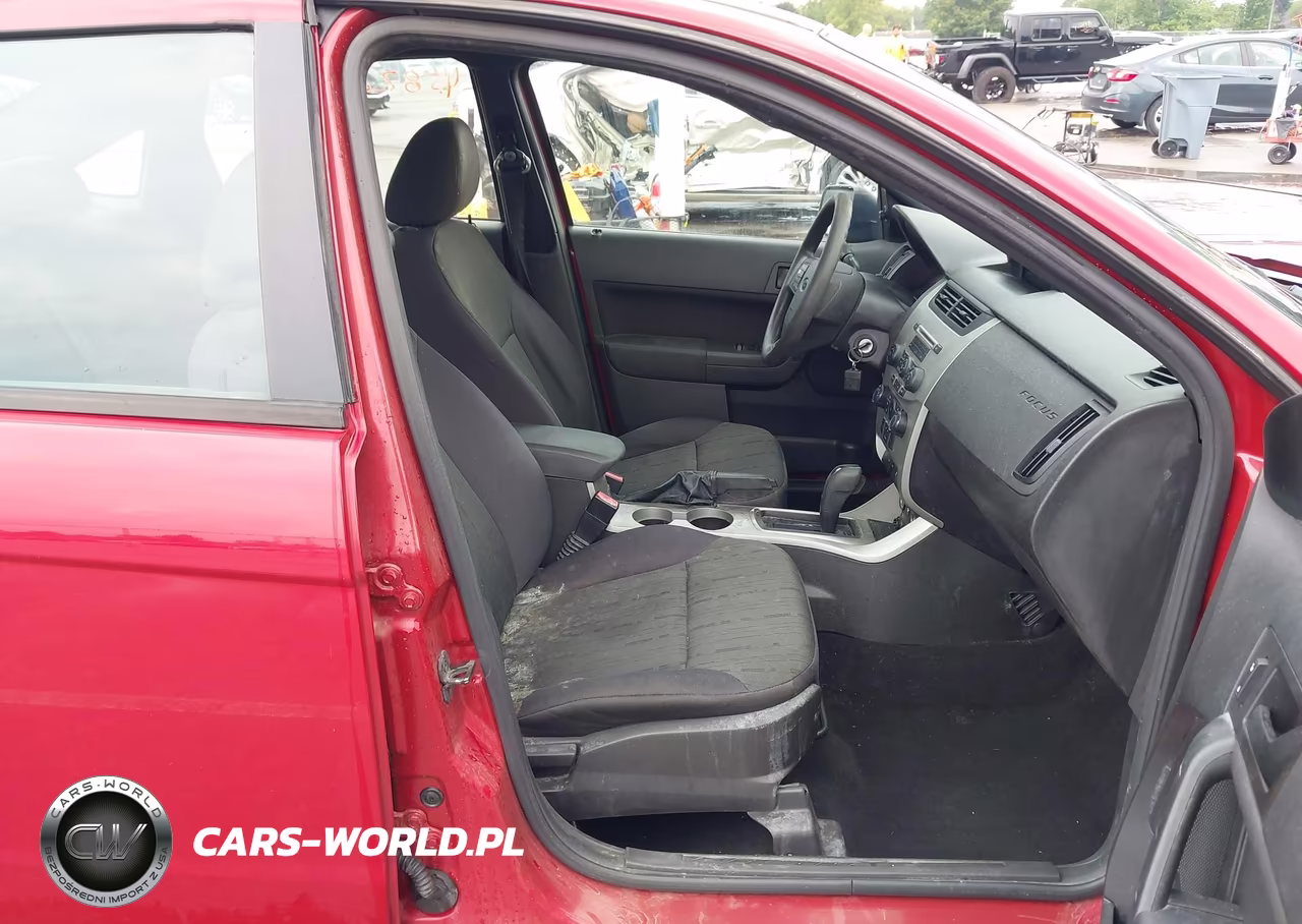 2011 Ford Focus Se VIN:1FAHP3FN1BW189542 - 5