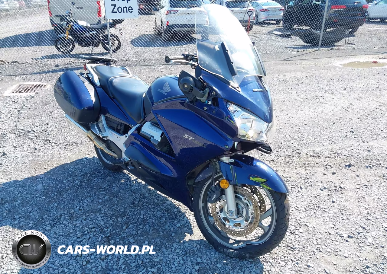 2004 Honda St1300