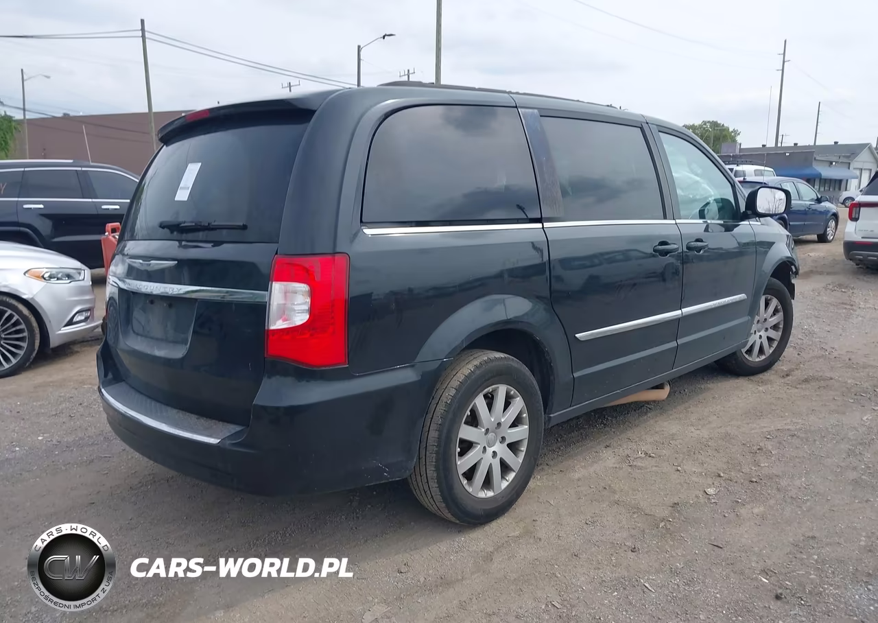 2015 Chrysler Town & Country Touring VIN:2C4RC1BG6FR727463 - 4