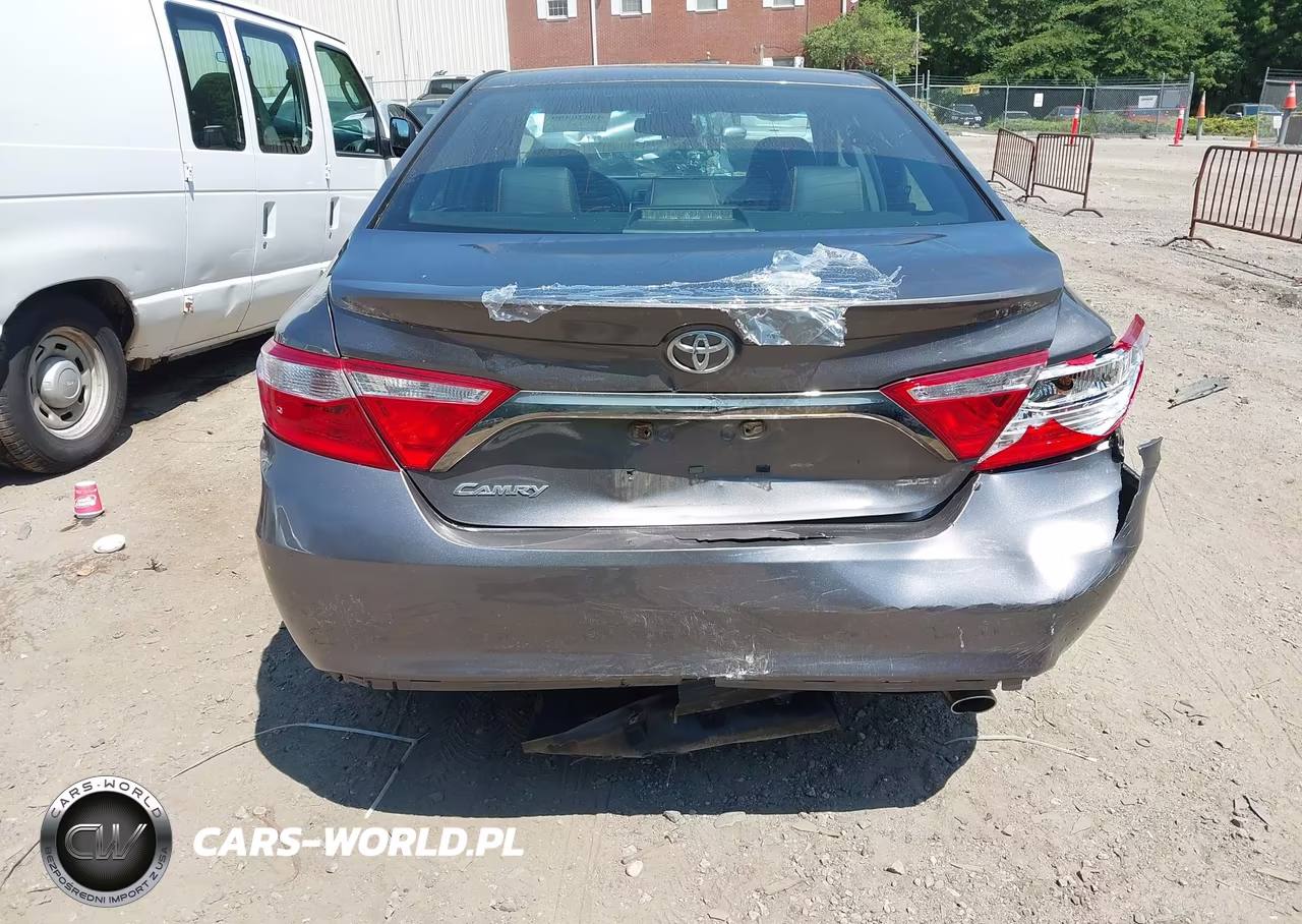 2015 Toyota Camry Se VIN:4T1BF1FK5FU065011 - 13