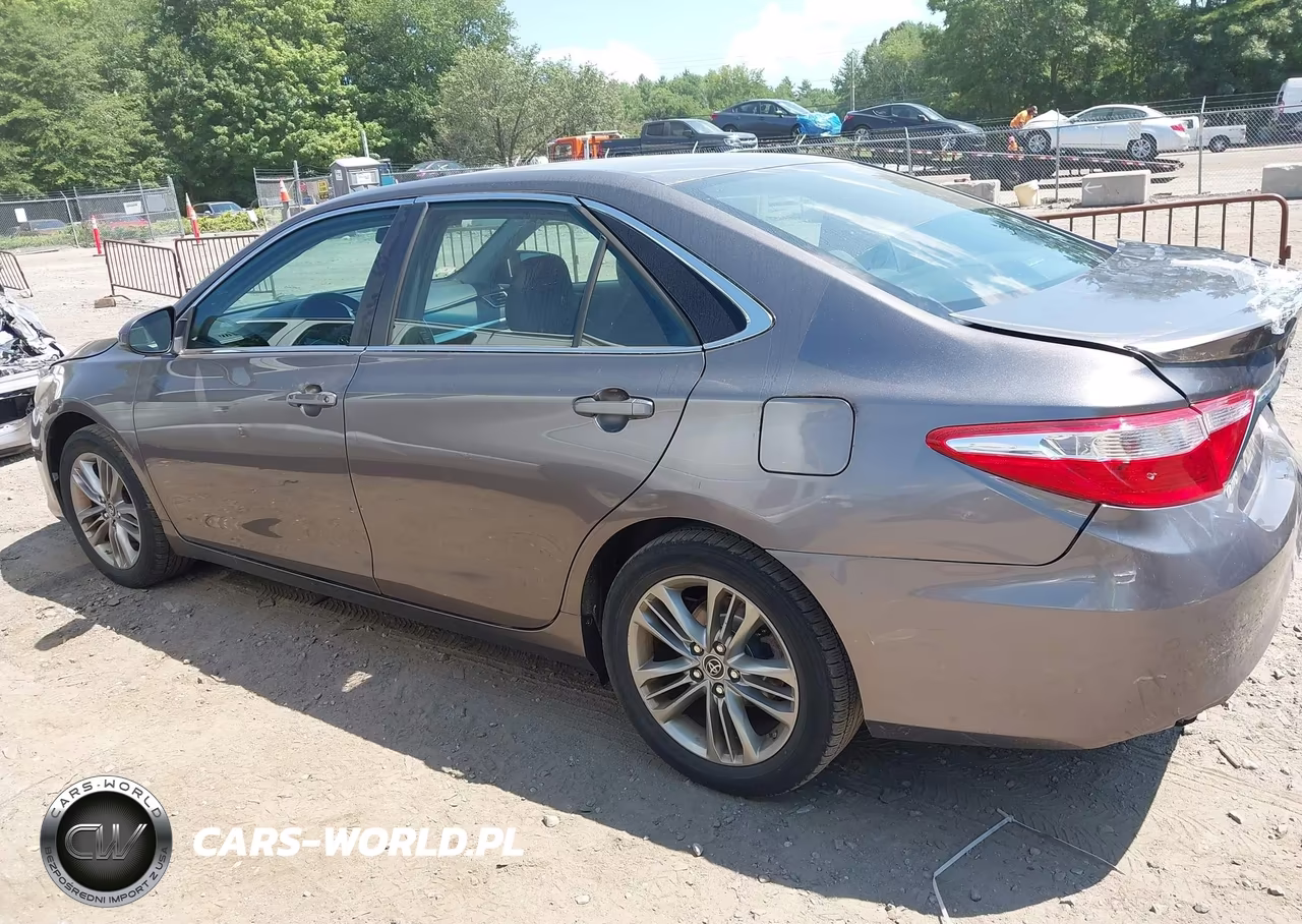 2015 Toyota Camry Se VIN:4T1BF1FK5FU065011 - 2