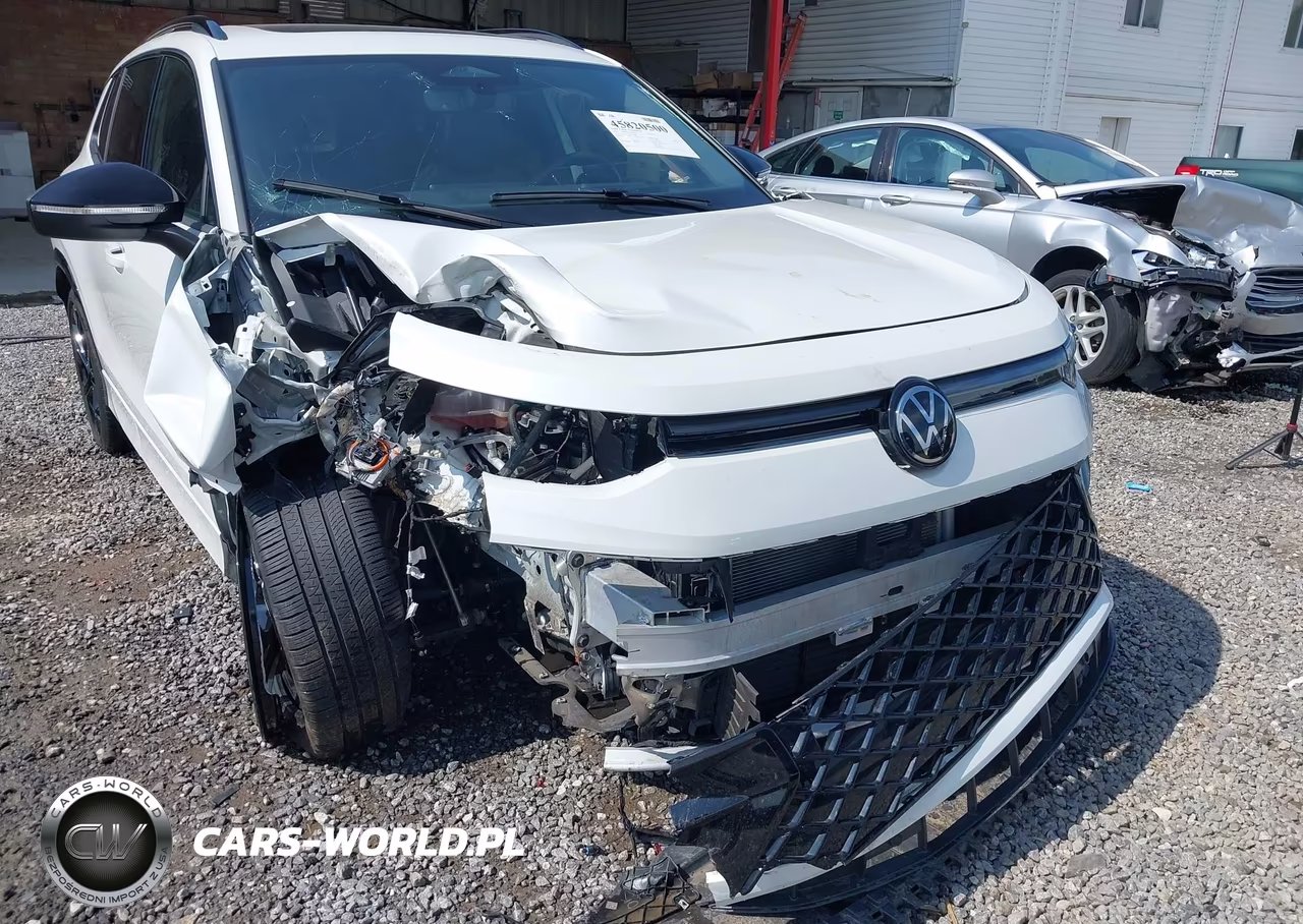 2025 Volkswagen Tiguan 2.0T Se R-Line Black VIN:3VVHR7RM3SM059682 - 6