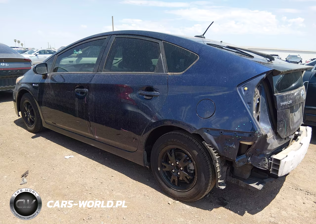 2015 Toyota Prius Four VIN:JTDKN3DU9F1911312 - 3