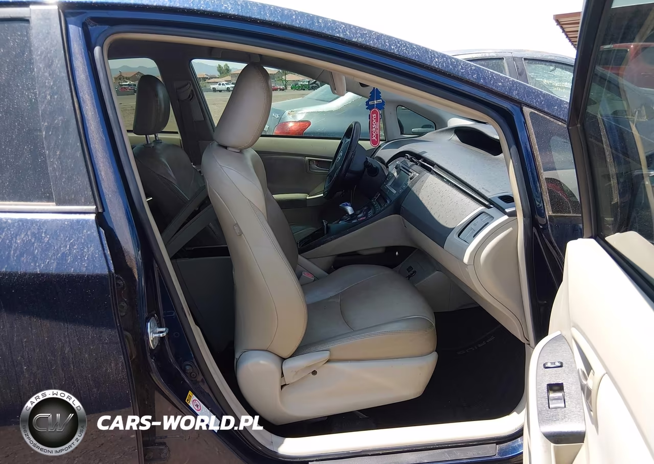 2015 Toyota Prius Four VIN:JTDKN3DU9F1911312 - 5