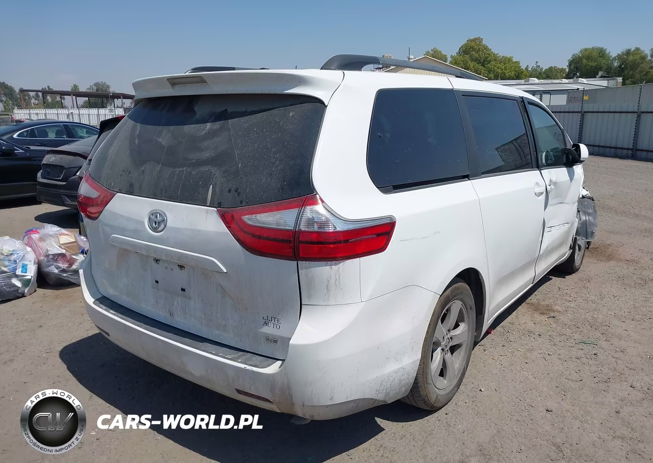 2015 Toyota Sienna Le 8 Passenger VIN:5TDKK3DC2FS571228 - 4