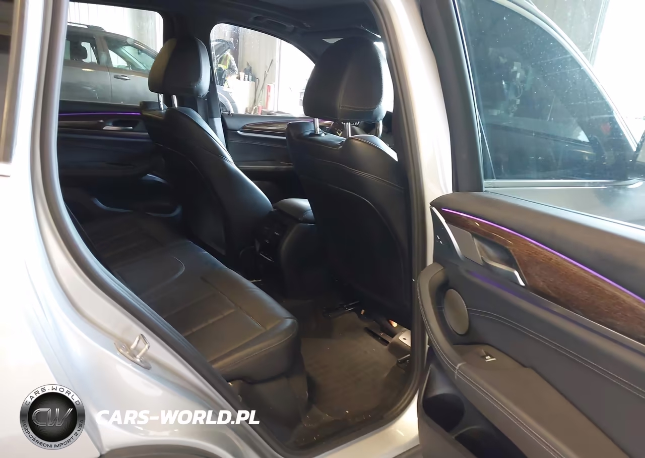 2019 BMW X3 xDrive30I VIN:5UXTR9C53KLE21793 - 8