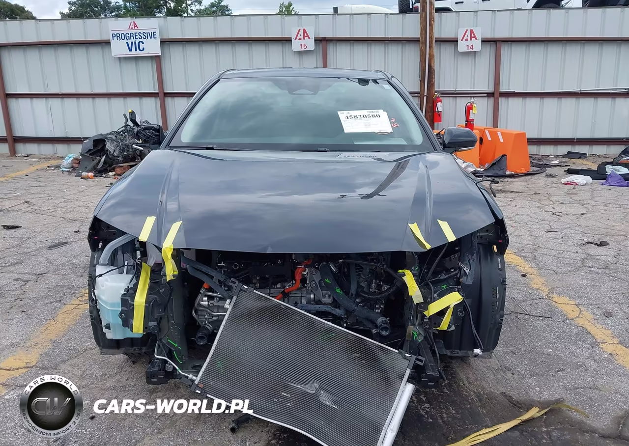 2025 Toyota Camry Le VIN:4T1DAACKXSU581399 - 12