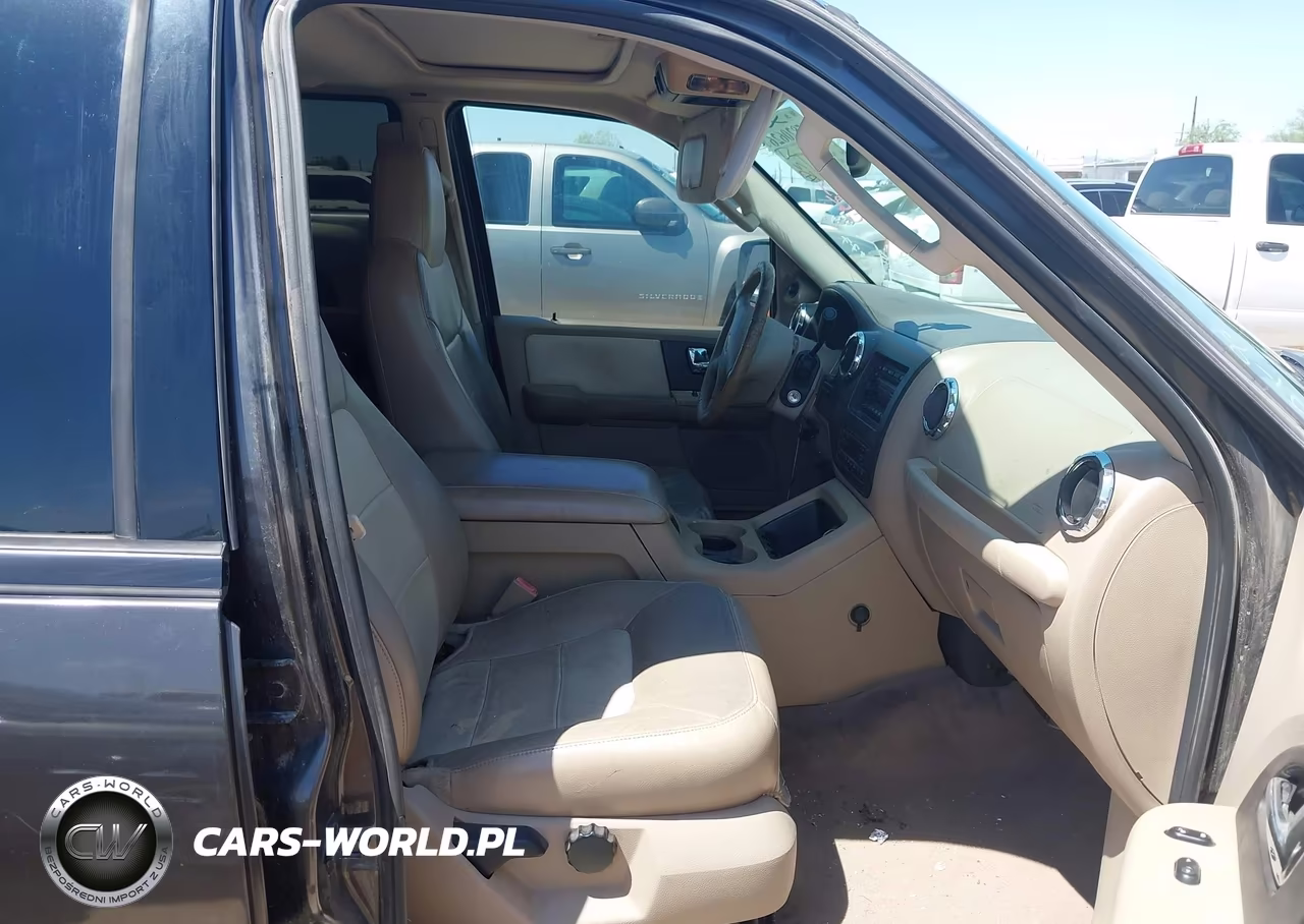 2005 Ford Expedition Eddie Bauer-King Ranch VIN:1FMFU17515LA99077 - 5