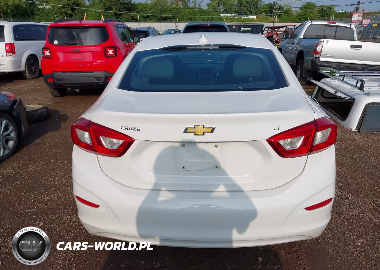2018 Chevrolet Cruze Lt Auto VIN:1G1BE5SM3J7115670 - 16