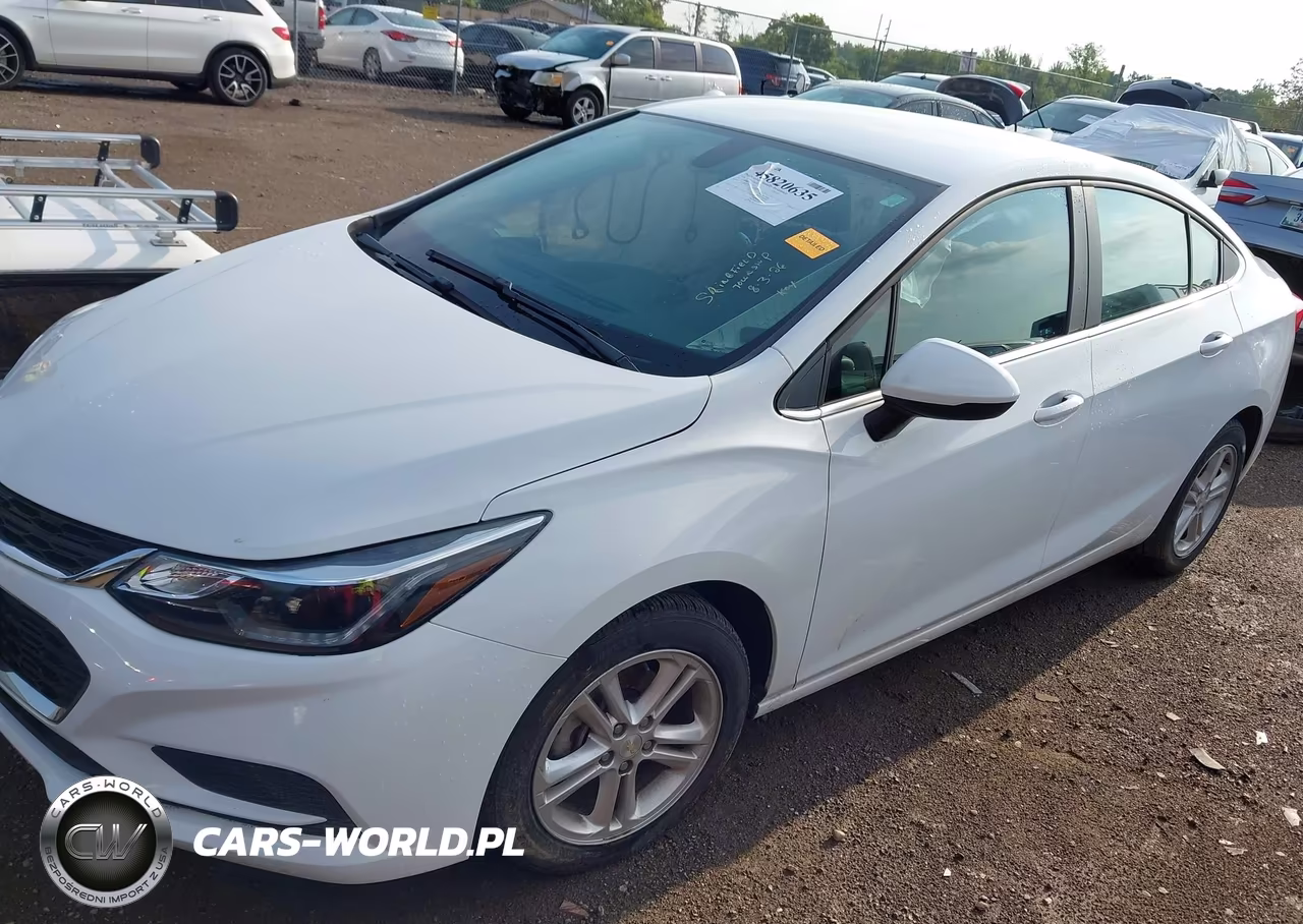 2018 Chevrolet Cruze Lt Auto VIN:1G1BE5SM3J7115670 - 2