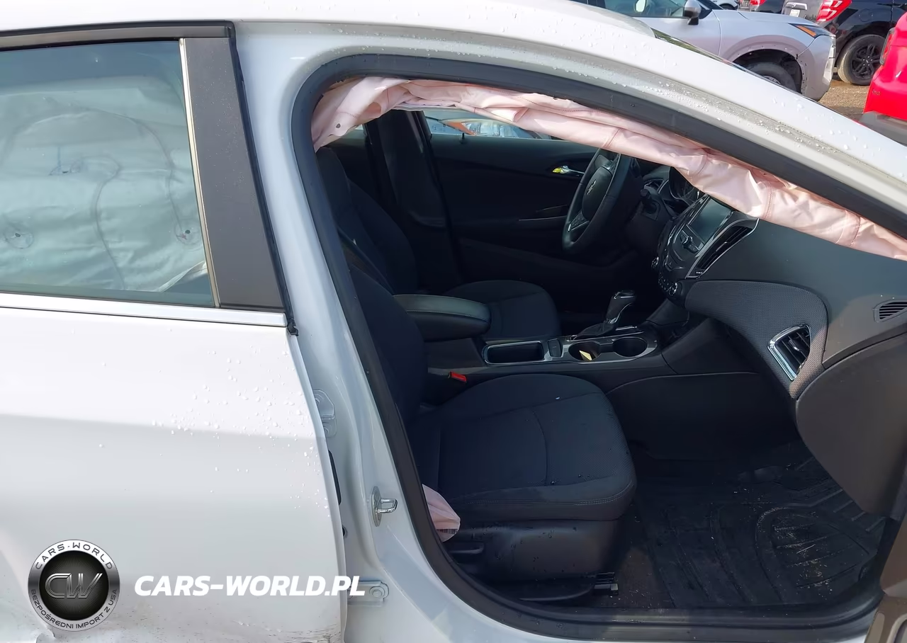 2018 Chevrolet Cruze Lt Auto VIN:1G1BE5SM3J7115670 - 5