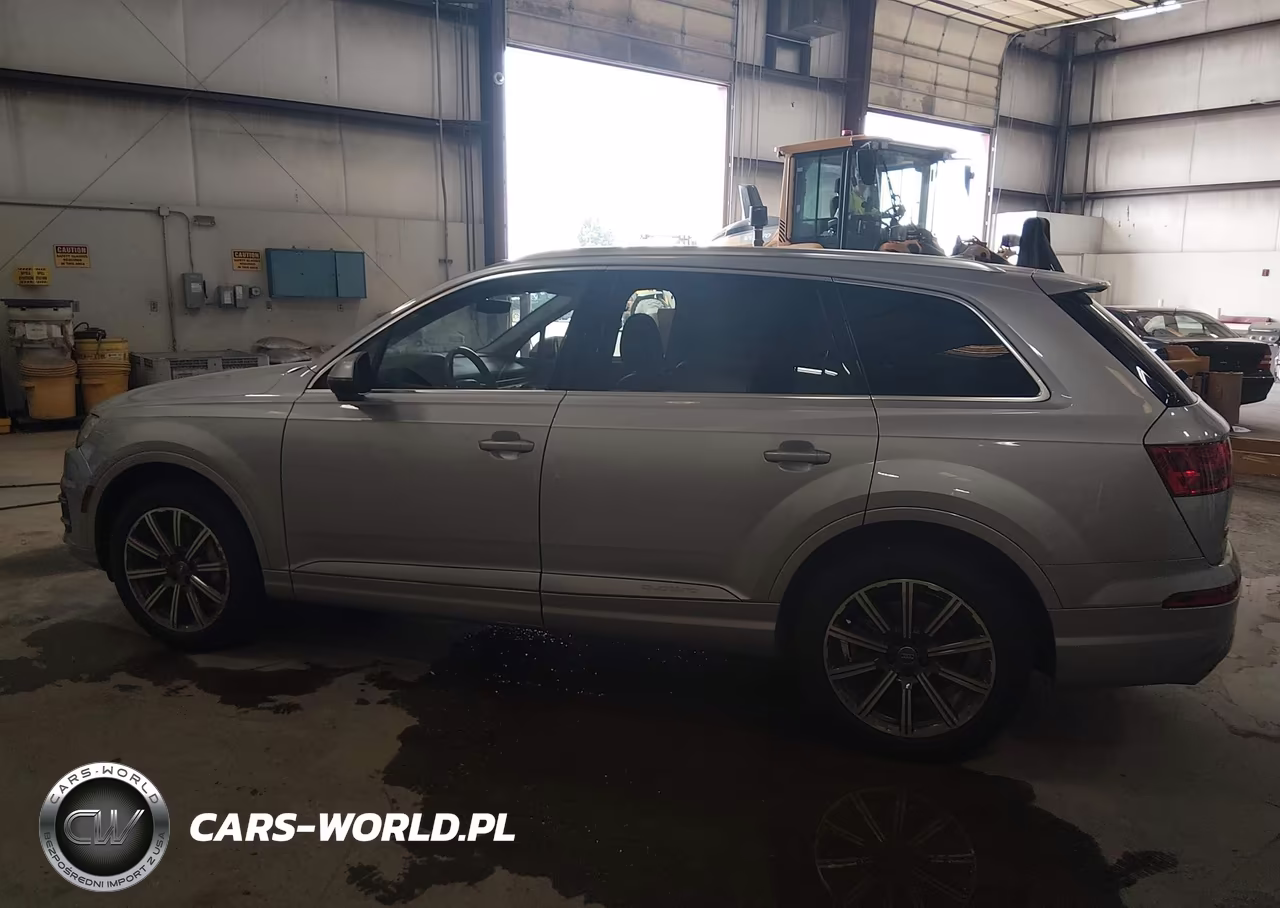 2017 Audi Q7 3.0T Premium VIN:WA1LAAF78HD001741 - 14