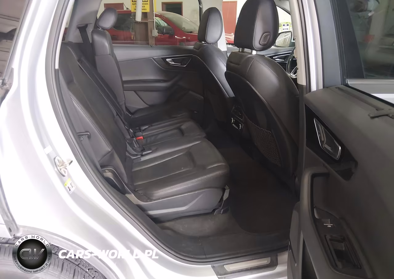 2017 Audi Q7 3.0T Premium VIN:WA1LAAF78HD001741 - 8