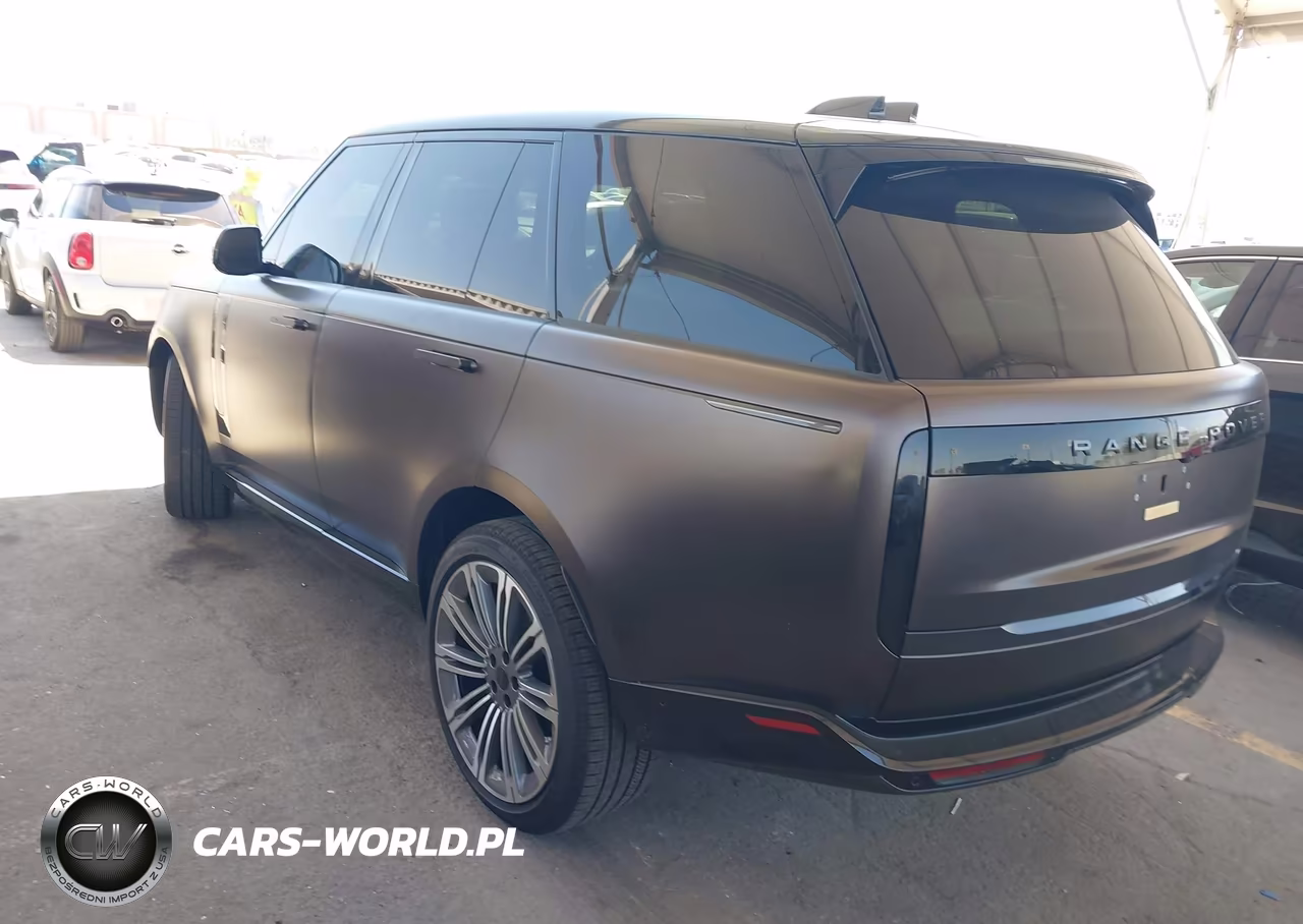 2025 Land Rover Range Rover P530 Se VIN:SALKP9E95SA275742 - 3