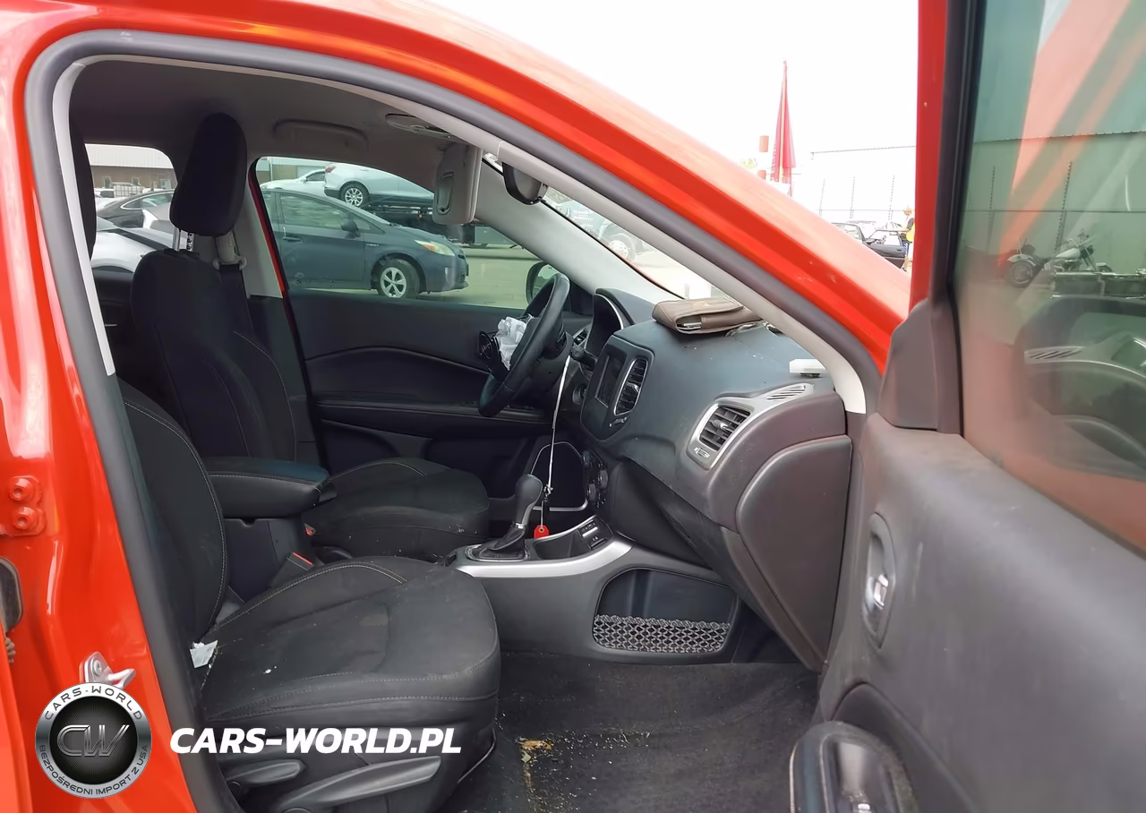 2018 Jeep Compass Sport Fwd VIN:3C4NJCAB6JT123620 - 5