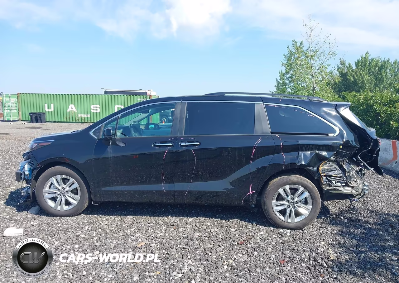 2026 Toyota Sienna Xle VIN:5TDYSKFC0TS247899 - 14