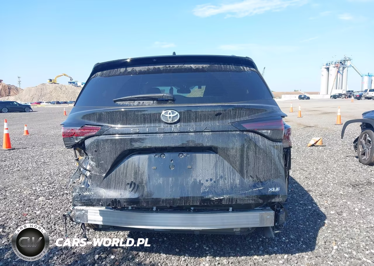 2026 Toyota Sienna Xle VIN:5TDYSKFC0TS247899 - 16
