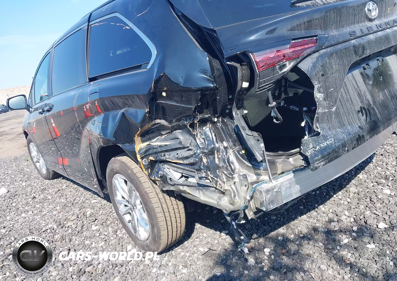 2026 Toyota Sienna Xle VIN:5TDYSKFC0TS247899 - 17