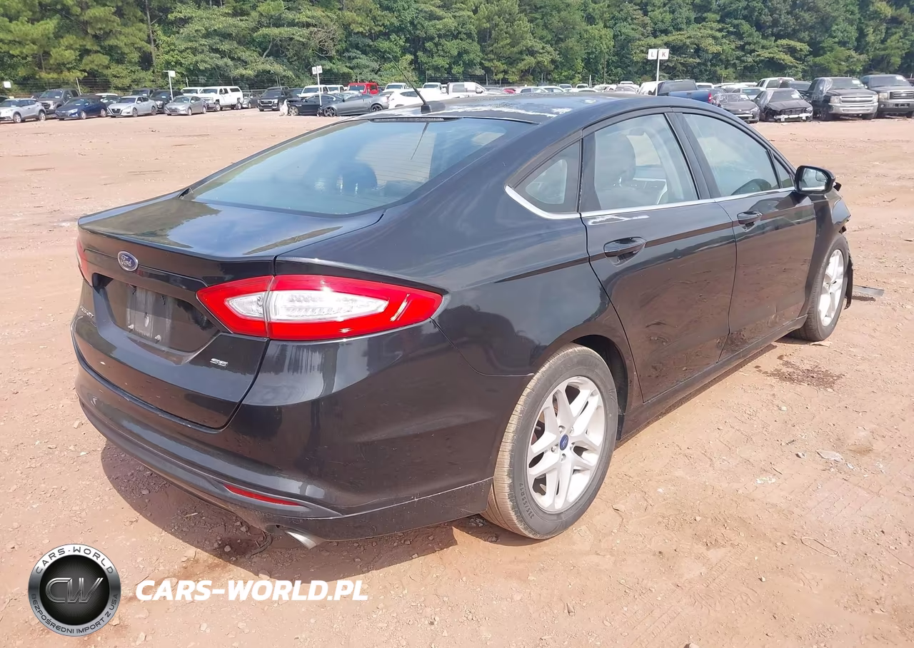 2015 Ford Fusion Se VIN:1FA6P0H71F5109348 - 4