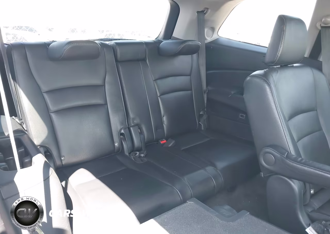 2019 Honda Pilot Touring VIN:5FNYF5H63KB011909 - 8