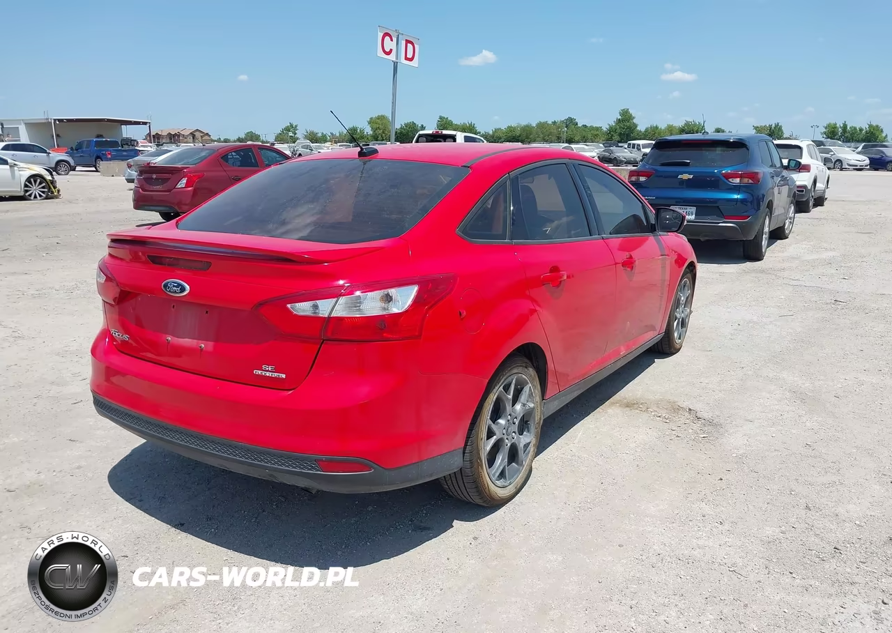 2013 Ford Focus Se VIN:1FADP3F22DL209614 - 4