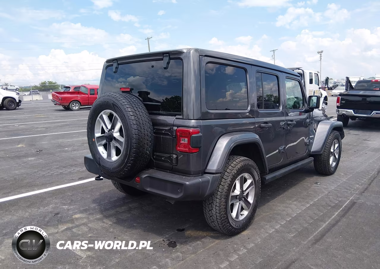 2021 Jeep Wrangler Unlimited Sahara 4X4 VIN:1C4HJXEN5MW697360 - 4