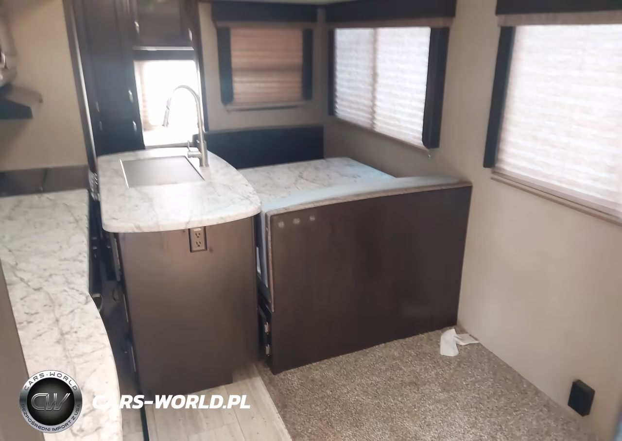 2018 Grand Design Imagine VIN:573TE3224J6607637 - 8