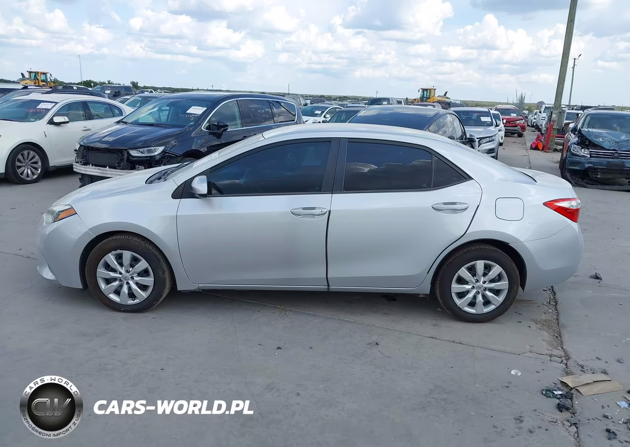 2016 Toyota Corolla Le VIN:5YFBURHE2GP470483 - 15