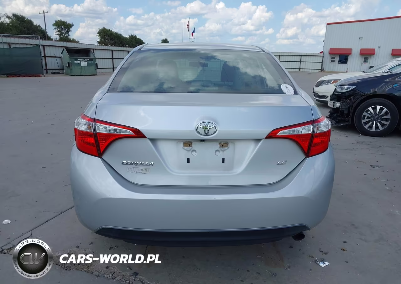 2016 Toyota Corolla Le VIN:5YFBURHE2GP470483 - 17