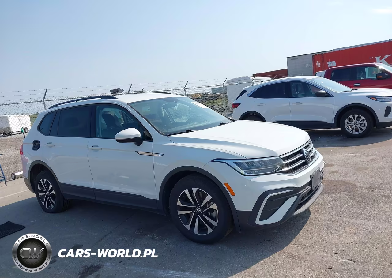 2023 Volkswagen Tiguan 2.0T S VIN:3VVRB7AX1PM040277 - 13