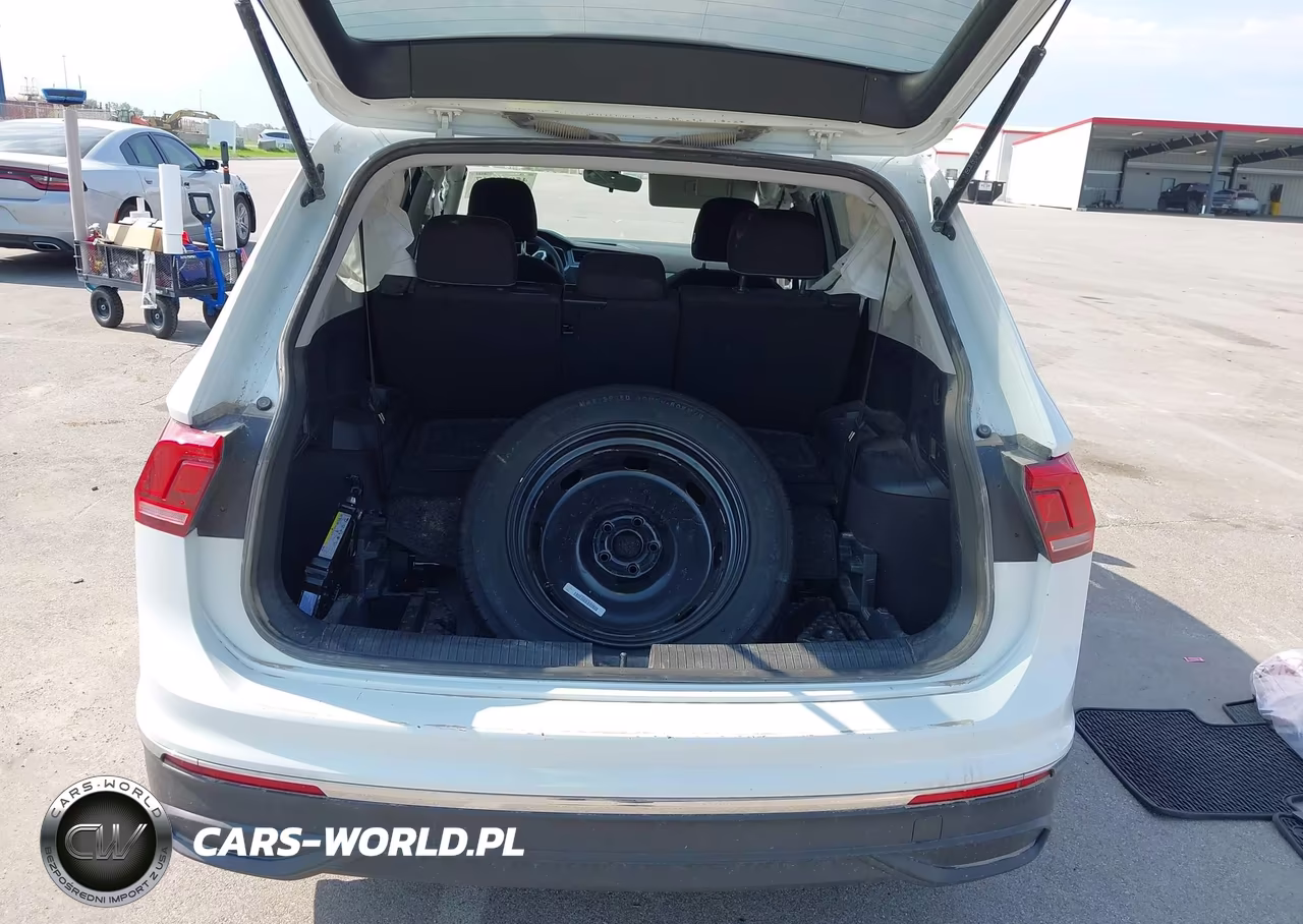 2023 Volkswagen Tiguan 2.0T S VIN:3VVRB7AX1PM040277 - 17