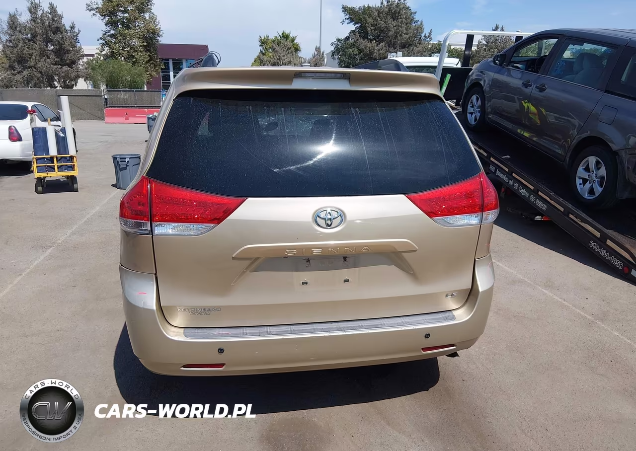 2011 Toyota Sienna Le V6 VIN:5TDKK3DC2BS124280 - 16
