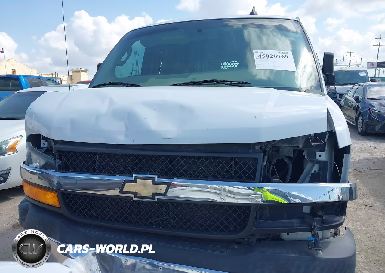 2020 Chevrolet 2500 Expre VIN:1GCWGBFG1L1206772 - 12