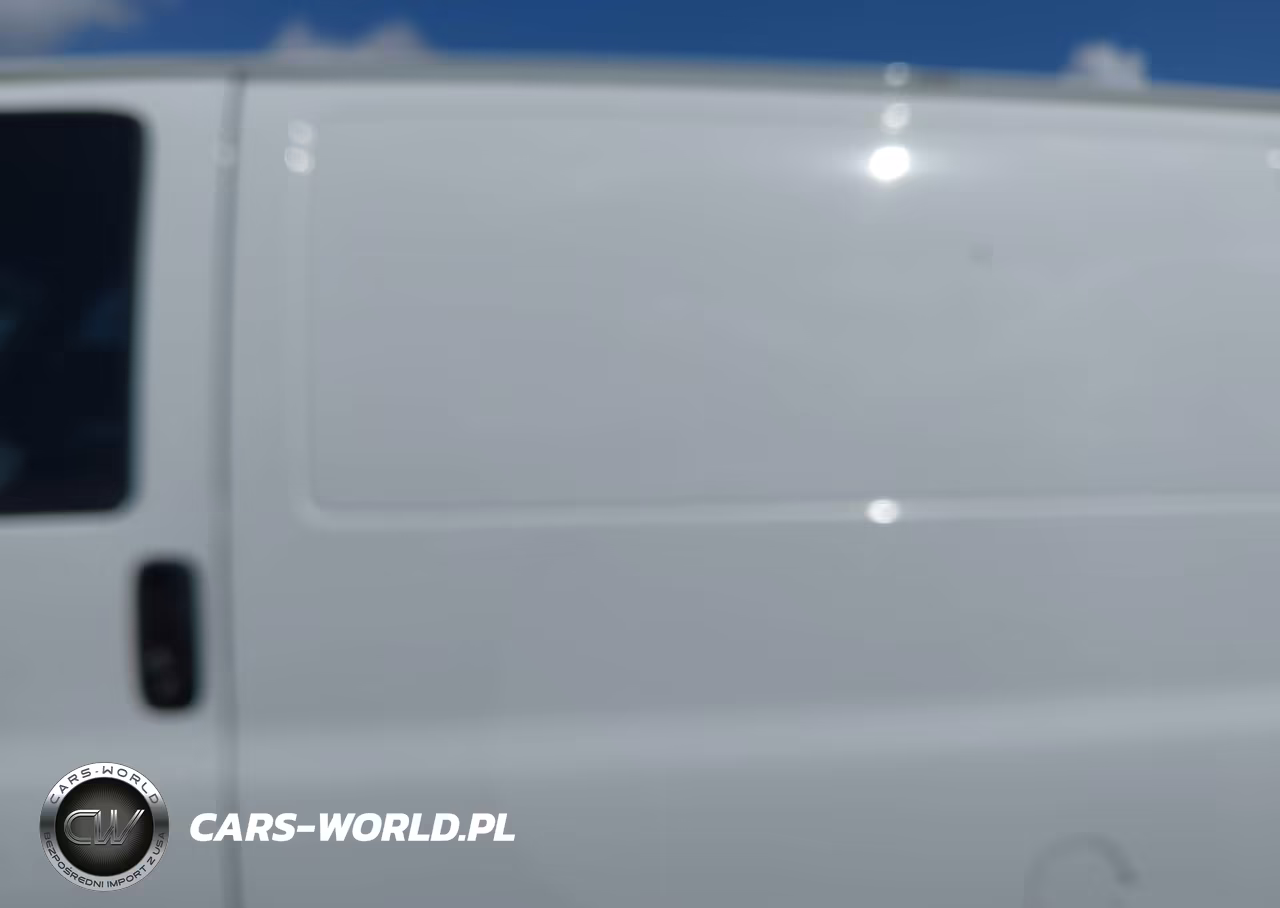 2020 Chevrolet 2500 Expre VIN:1GCWGBFG1L1206772 - 14