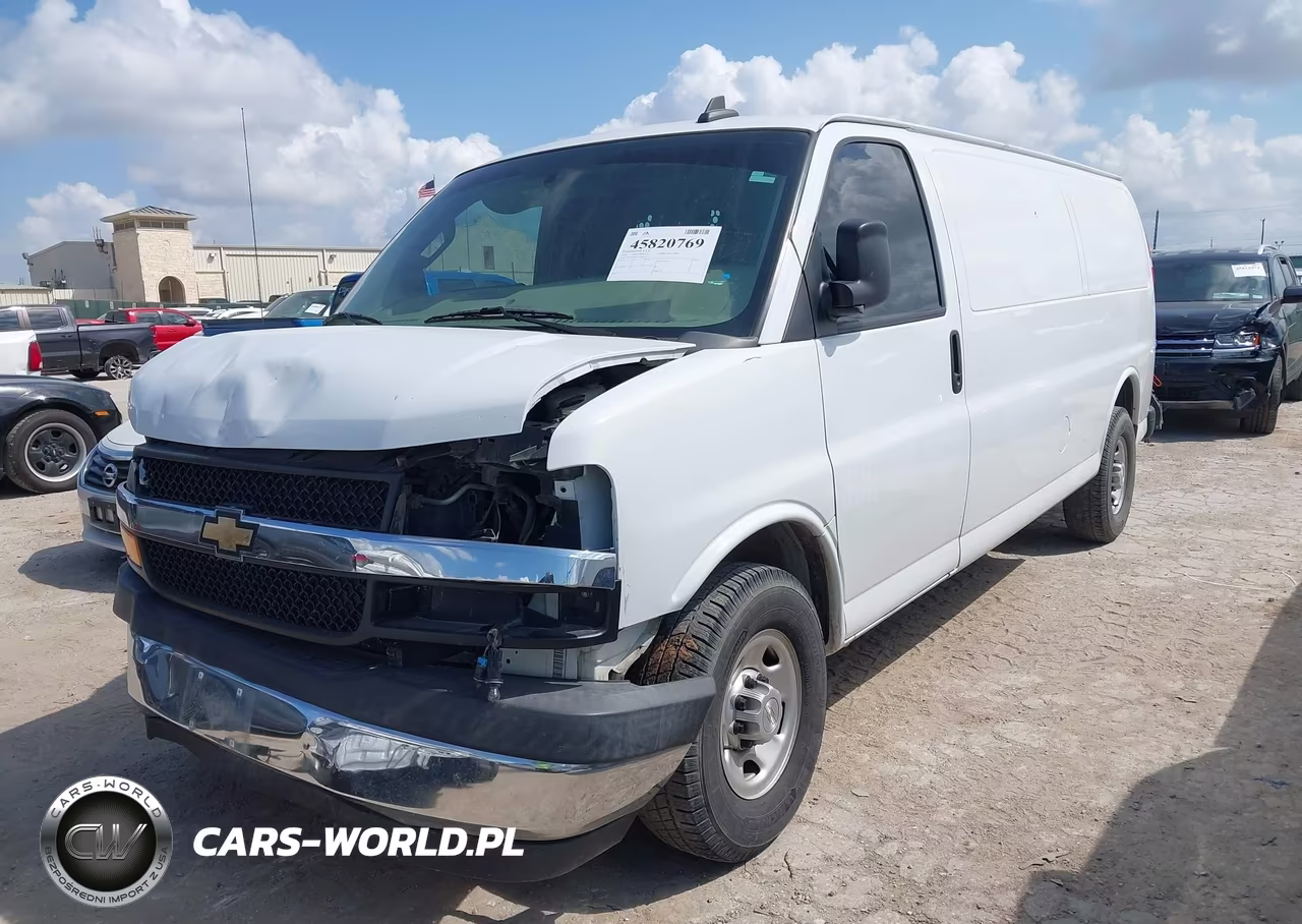2020 Chevrolet 2500 Expre VIN:1GCWGBFG1L1206772 - 2