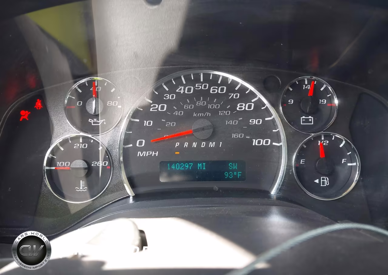 2020 Chevrolet 2500 Expre VIN:1GCWGBFG1L1206772 - 7
