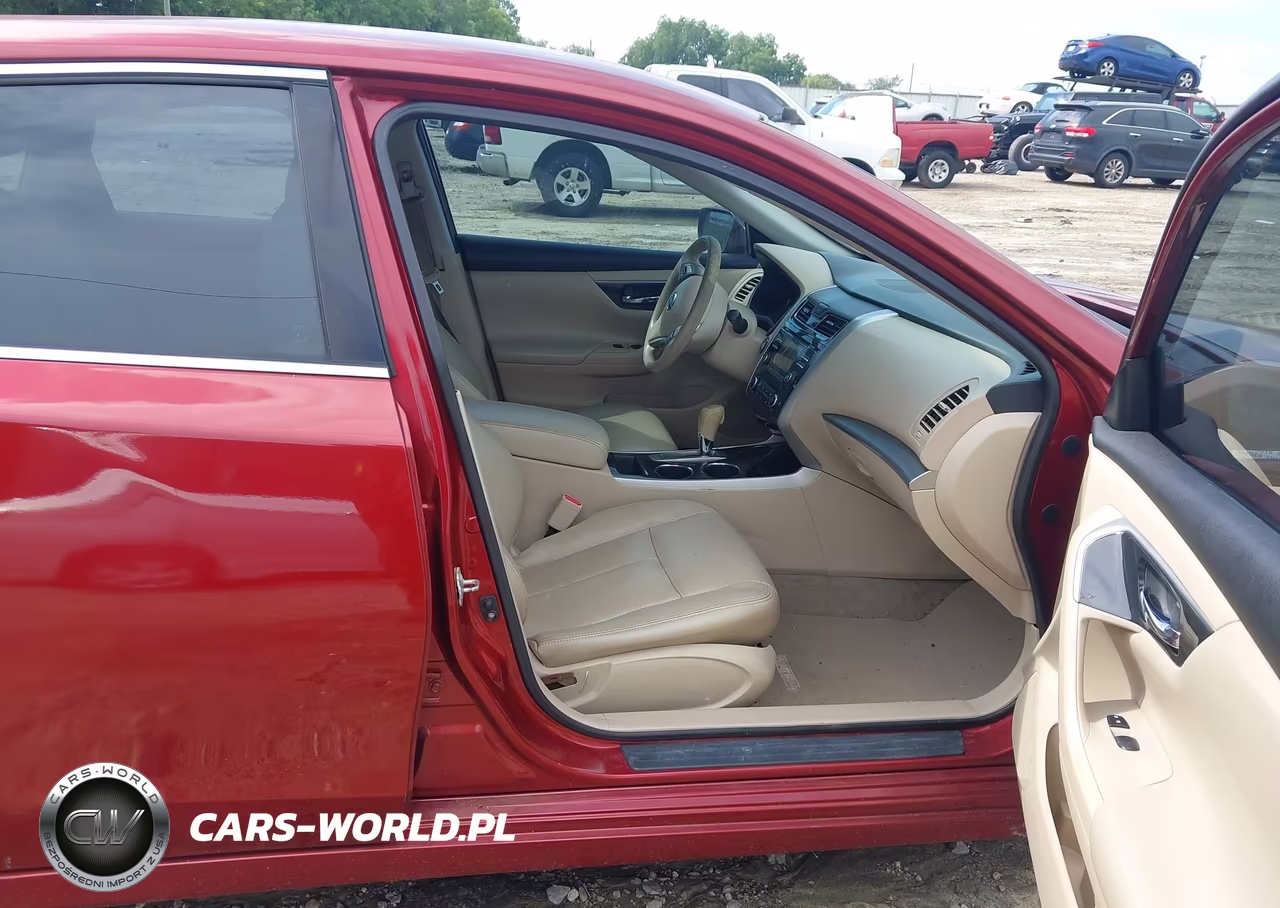 2014 Nissan Altima 2.5 S VIN:1N4AL3APXEC170323 - 5