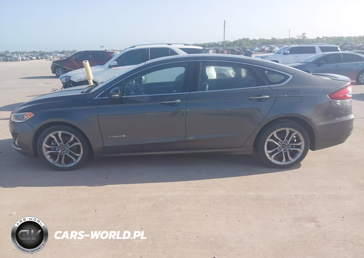 2019 Ford Fusion Hybrid Titanium VIN:3FA6P0RU2KR273199 - 14