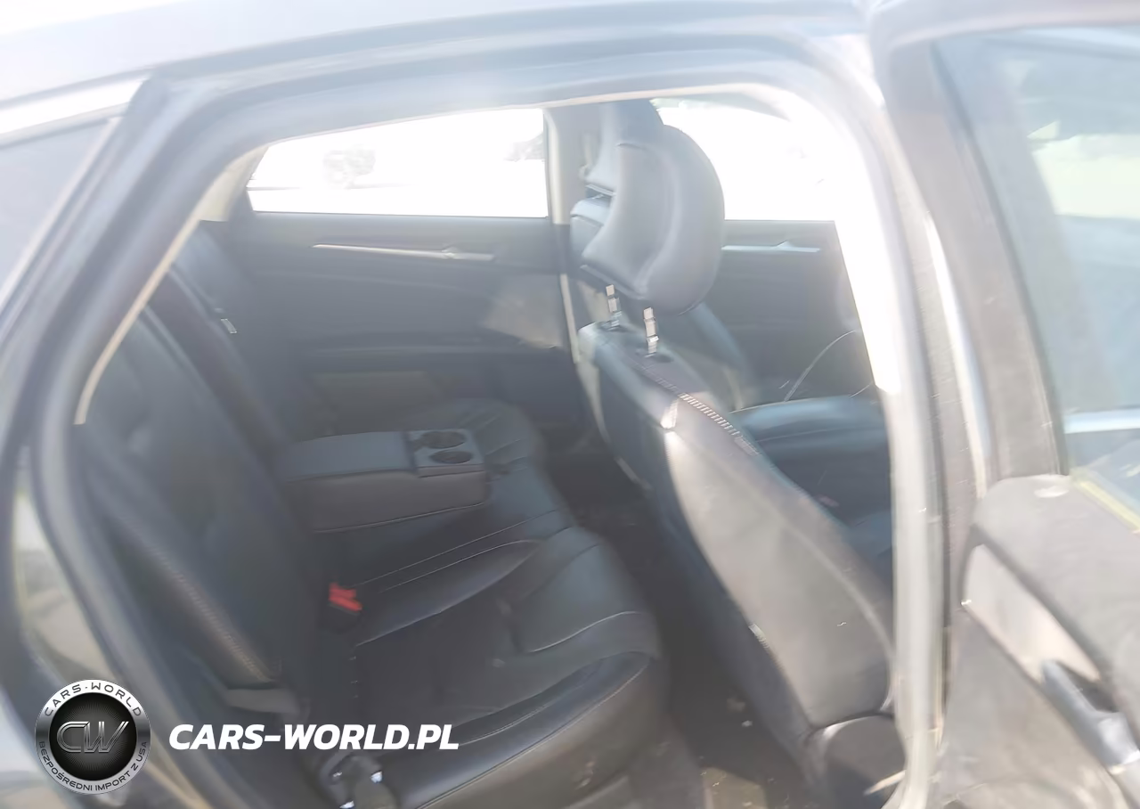 2019 Ford Fusion Hybrid Titanium VIN:3FA6P0RU2KR273199 - 8