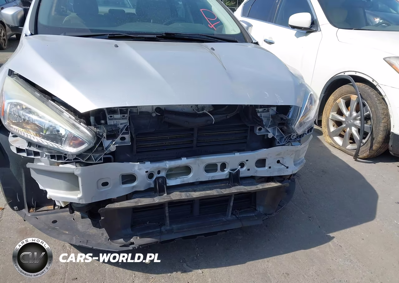 2016 Ford Focus Se VIN:1FADP3F20GL356633 - 6