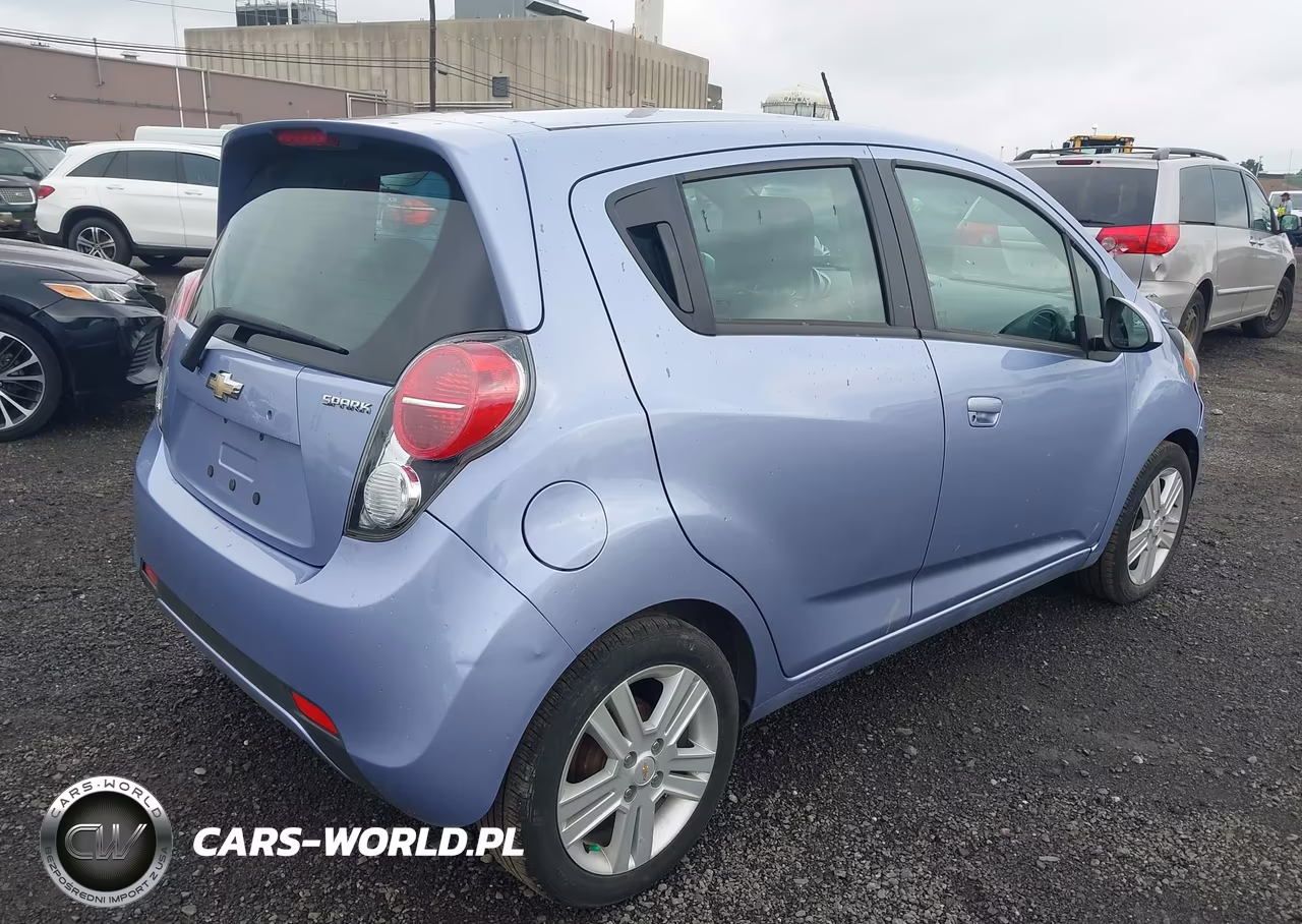 2015 Chevrolet Spark Ls Cvt VIN:KL8CB6S91FC737262 - 4