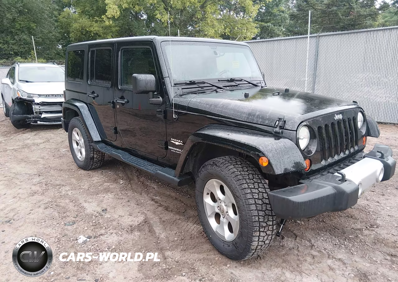 2013 Jeep Wrangler Unlimited Sahara – zdjęcie 1 z 21
