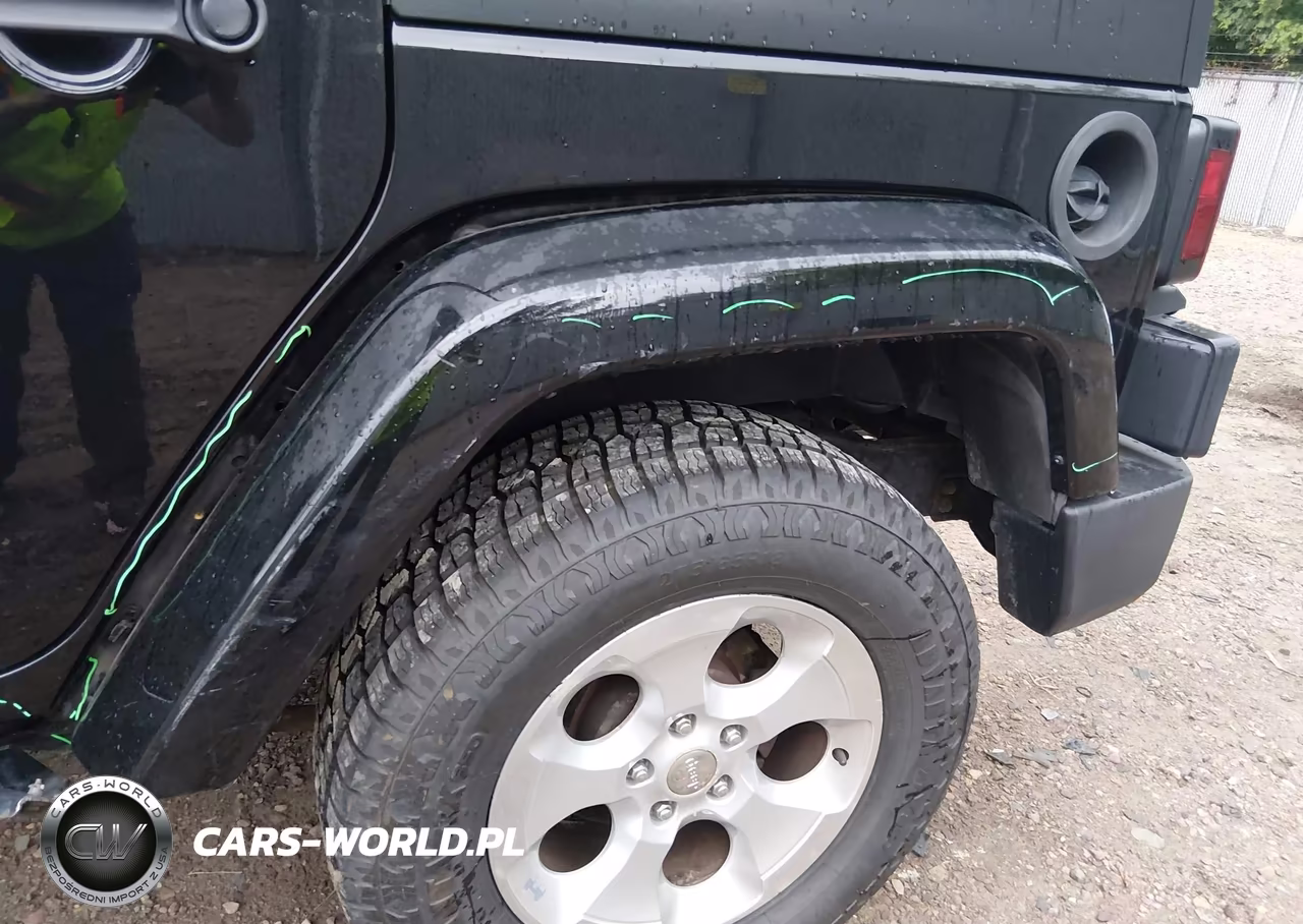 2013 Jeep Wrangler Unlimited Sahara VIN:1C4BJWEG5DL703791 - 18