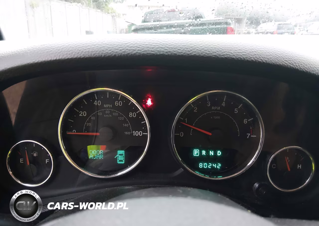 2013 Jeep Wrangler Unlimited Sahara VIN:1C4BJWEG5DL703791 - 7