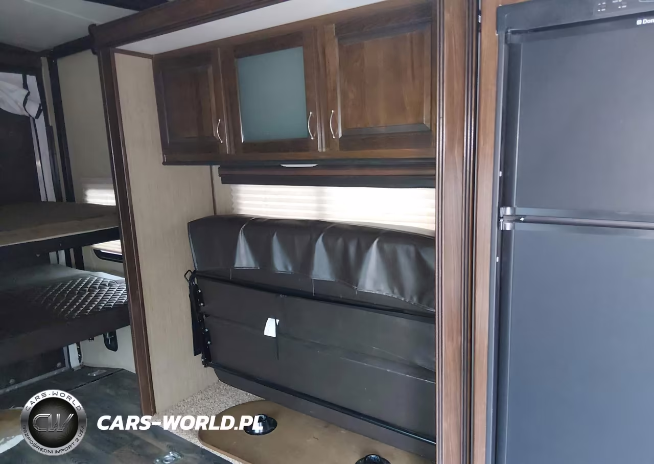 2017 Heartland Torque Extreme Light VIN:5SFCB3420HE322539 - 18