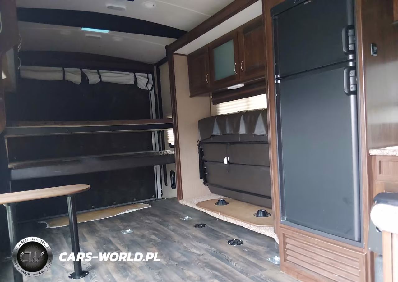 2017 Heartland Torque Extreme Light VIN:5SFCB3420HE322539 - 5