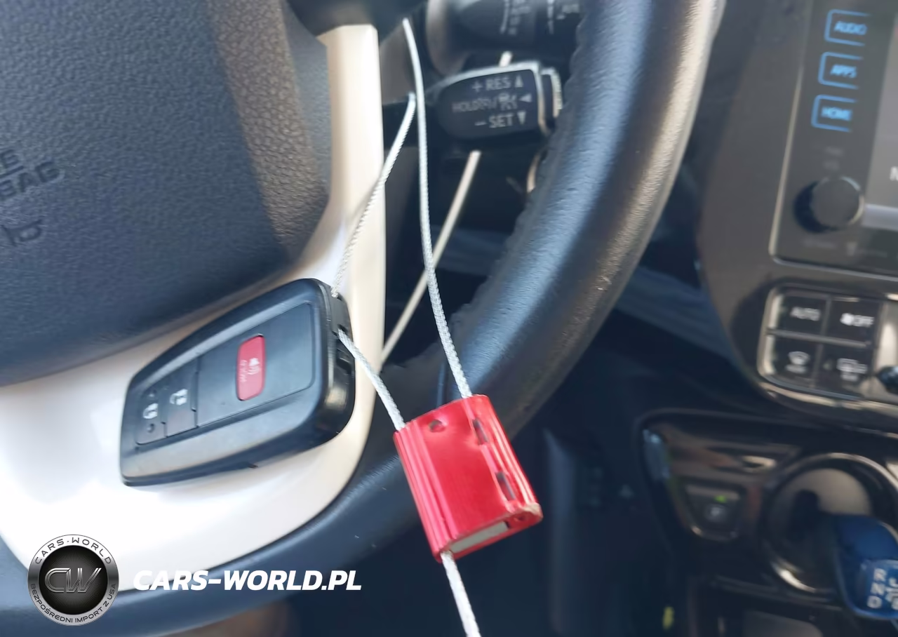 2017 Toyota Prius Four Touring VIN:JTDKARFU1H3530069 - 11