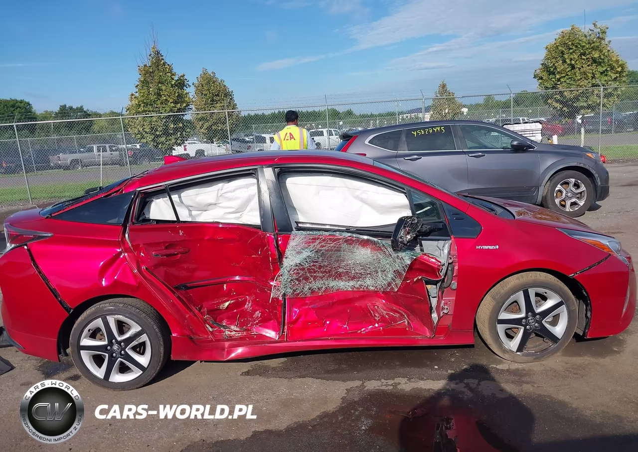 2017 Toyota Prius Four Touring VIN:JTDKARFU1H3530069 - 13